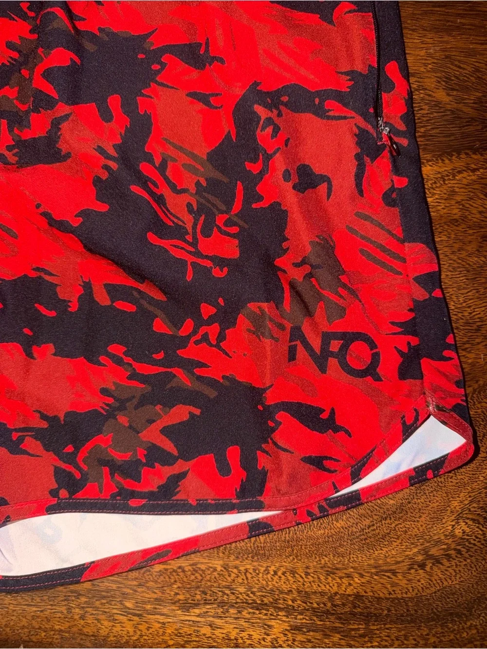 NFQ Men's Red Black Camo Size XL